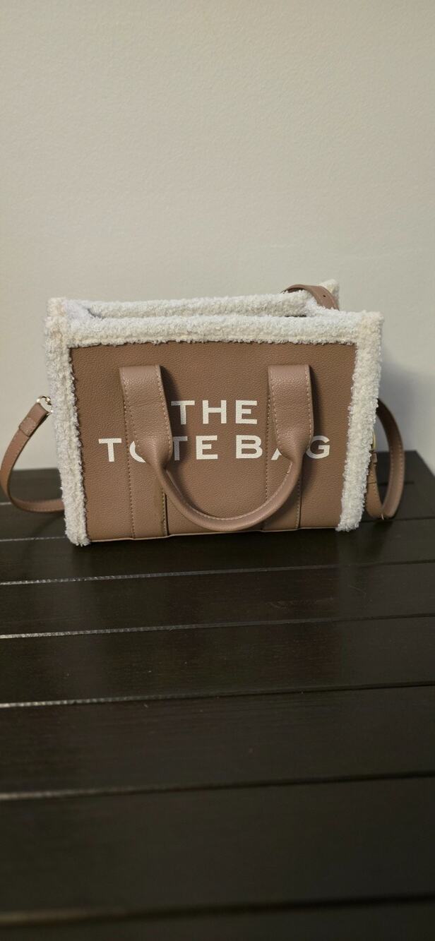 The Tote Bag Womens Faux Leather Sherpa Trim Medium Crossbody Bag Purse Beige